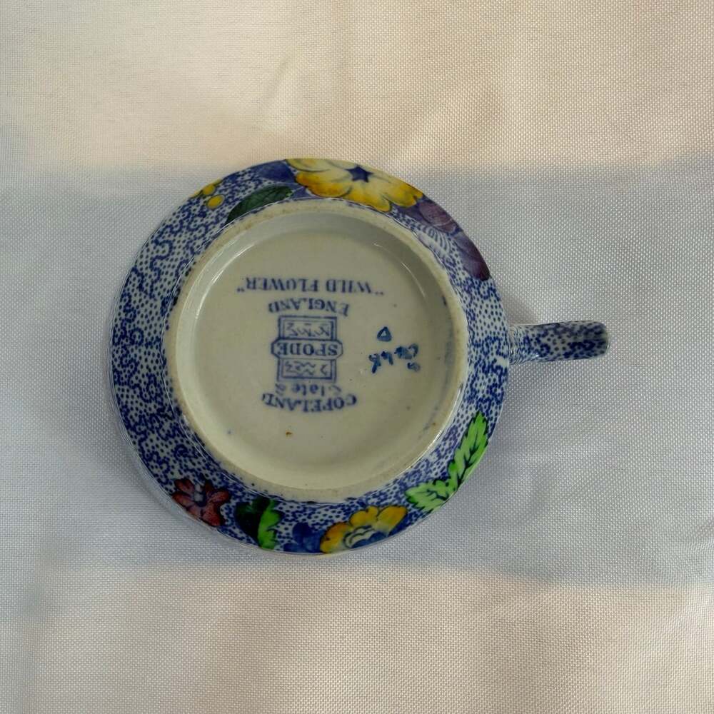 COPELAND SPODE WILD FLOWER FOOTED TEA CUP MULTICOLOR FLORAL ON BLUE *no Saucer - Picture 10 of 10